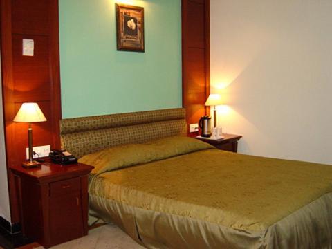 Hotel Raj Continental Amritsar Room photo
